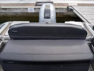 Faster pehmustettu selkänoja 495XC ja 460i vm-23 alk. KÄYTÄ >  JS03969 (-25)