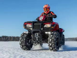 honda-red-machine-trx520fe2-t3b-le-068f8c71f83082.jpg