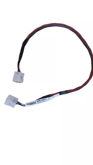 KÄYTETTY YAMAHA PIGTAIL BUS WIRE 0.6M-2FT