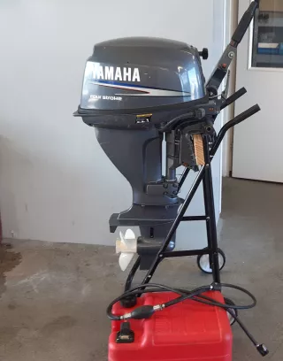 Käytetty Yamaha Lyhytriki F15 AMH -2003
